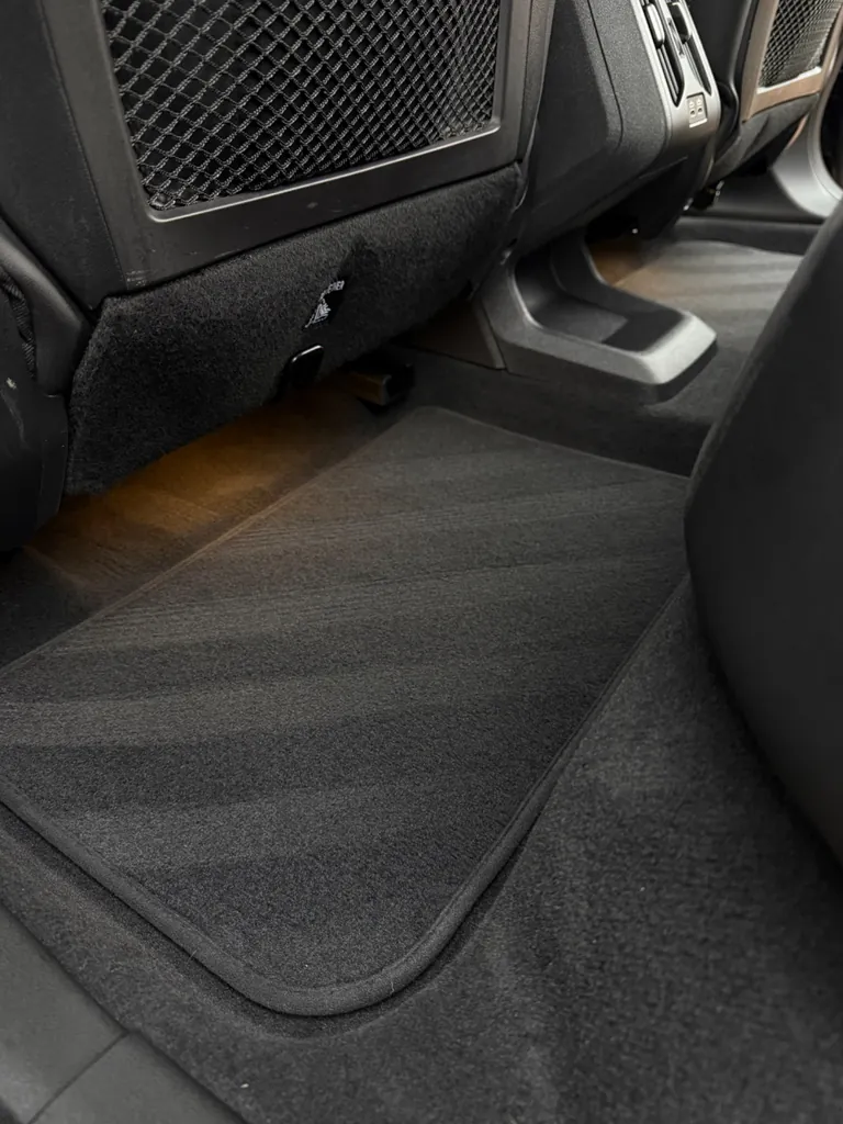 Interior odour treatment